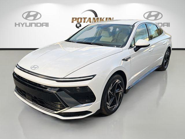 New 2026 Hyundai SONATA SEL Sport