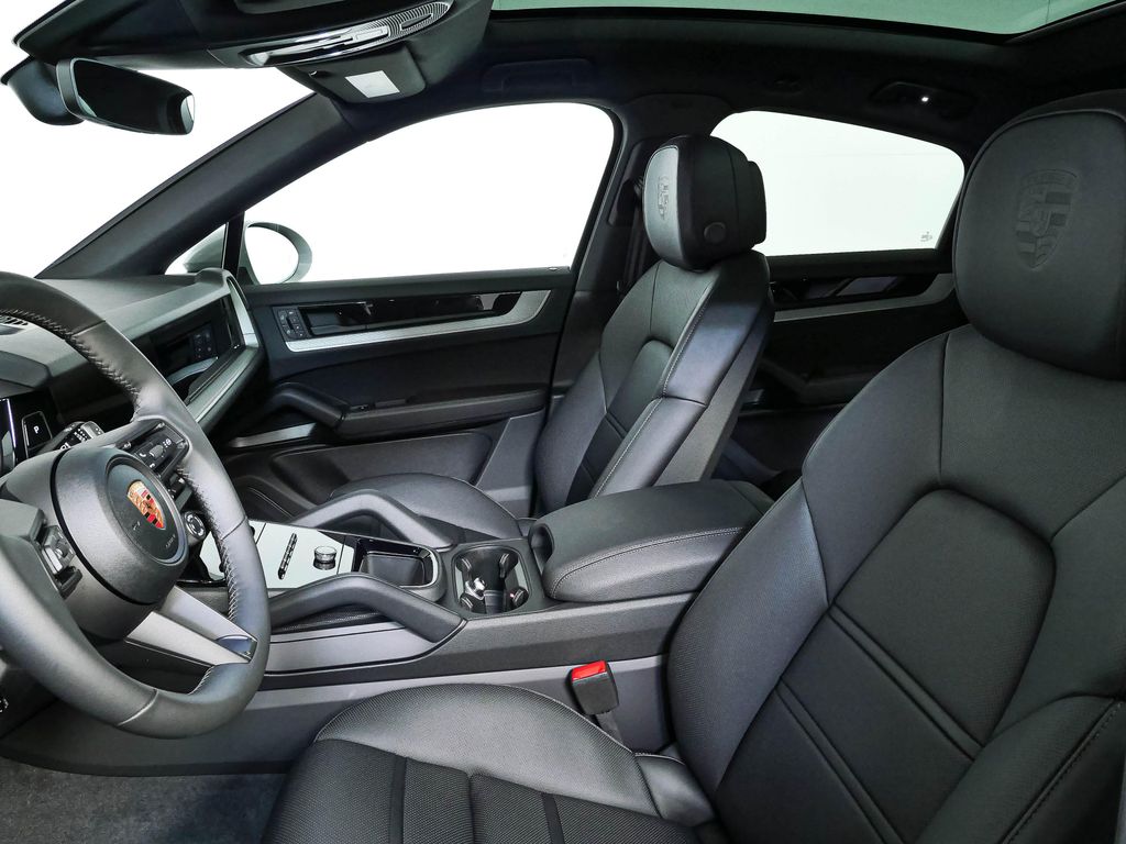 صورة 5 لـ 2026 Porsche CAYENNE