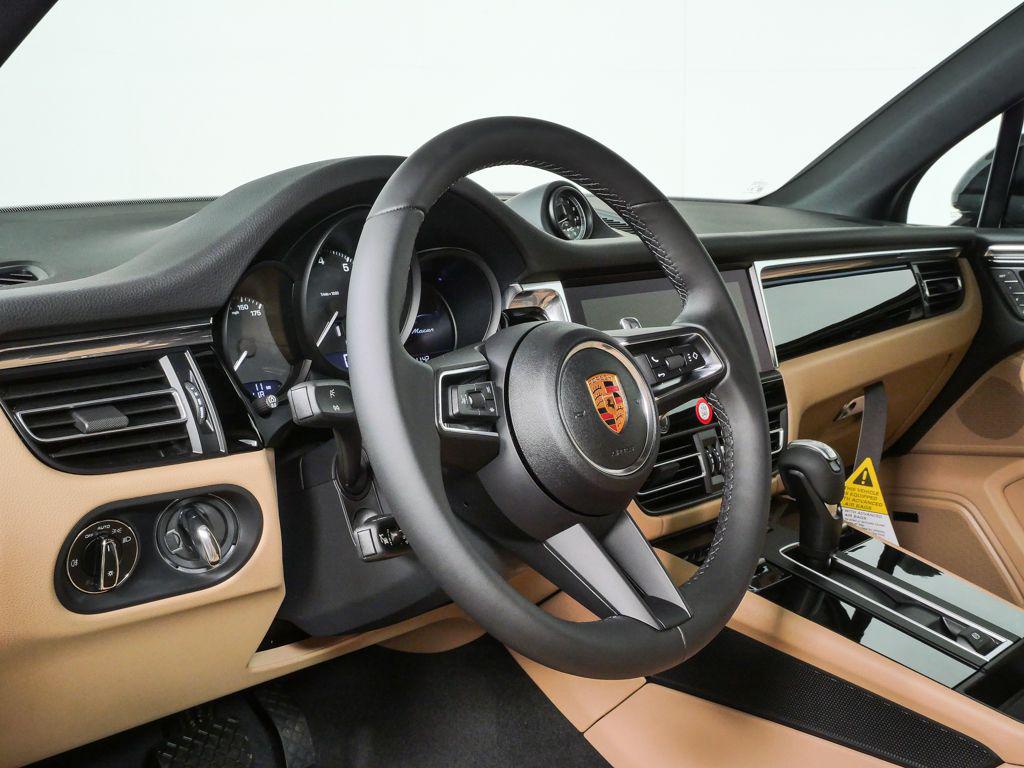 صورة 4 لـ 2026 Porsche MACAN