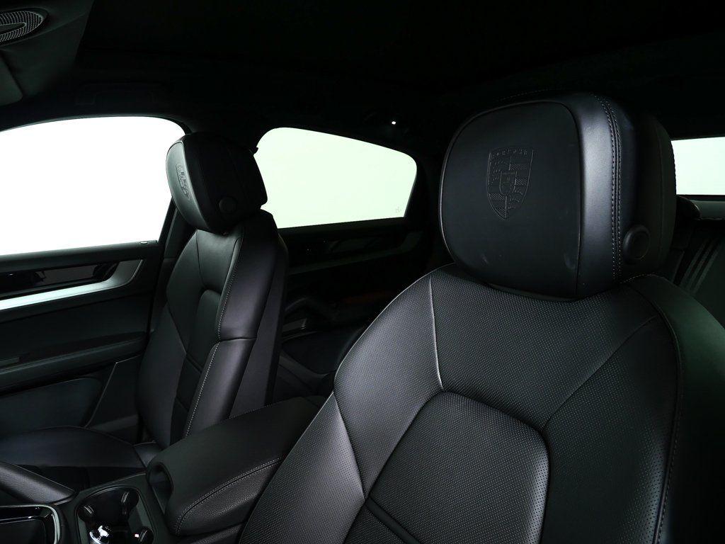 PORSCHE CAYENNE - 5