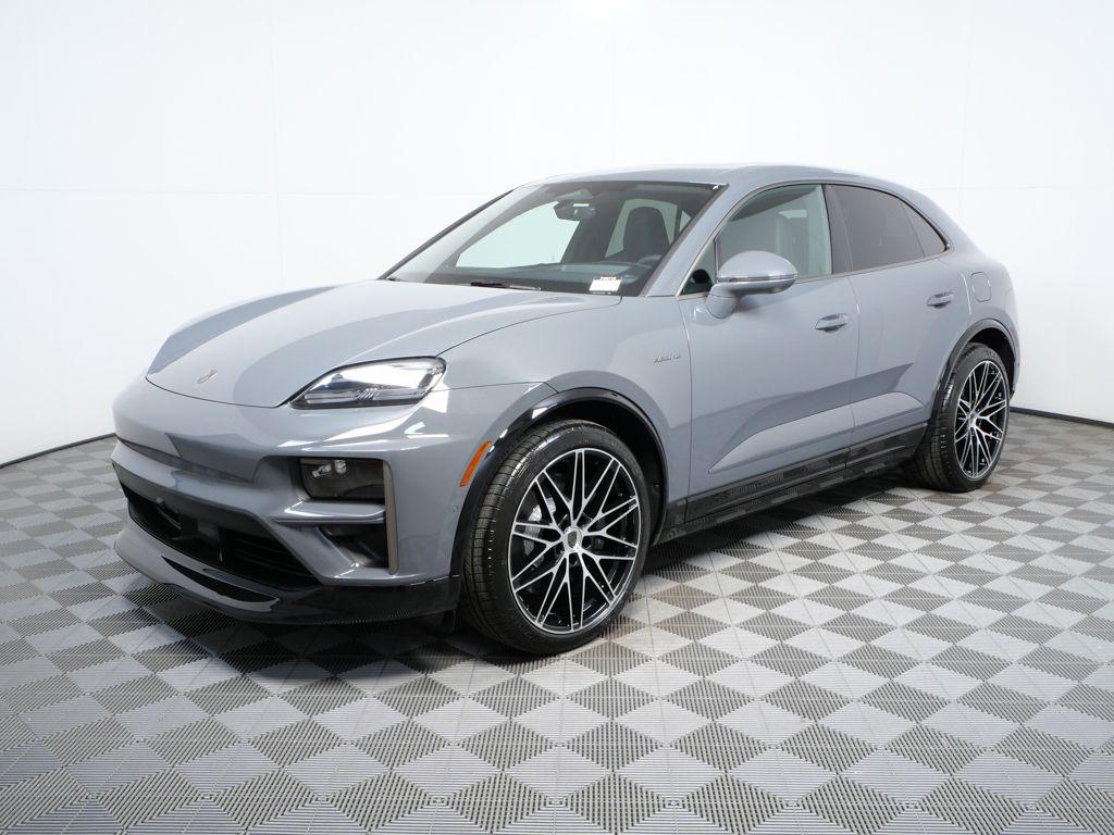 New 2026 Porsche Macan Macan Electric Turbo