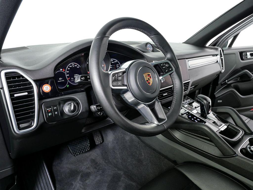PORSCHE CAYENNE - 4