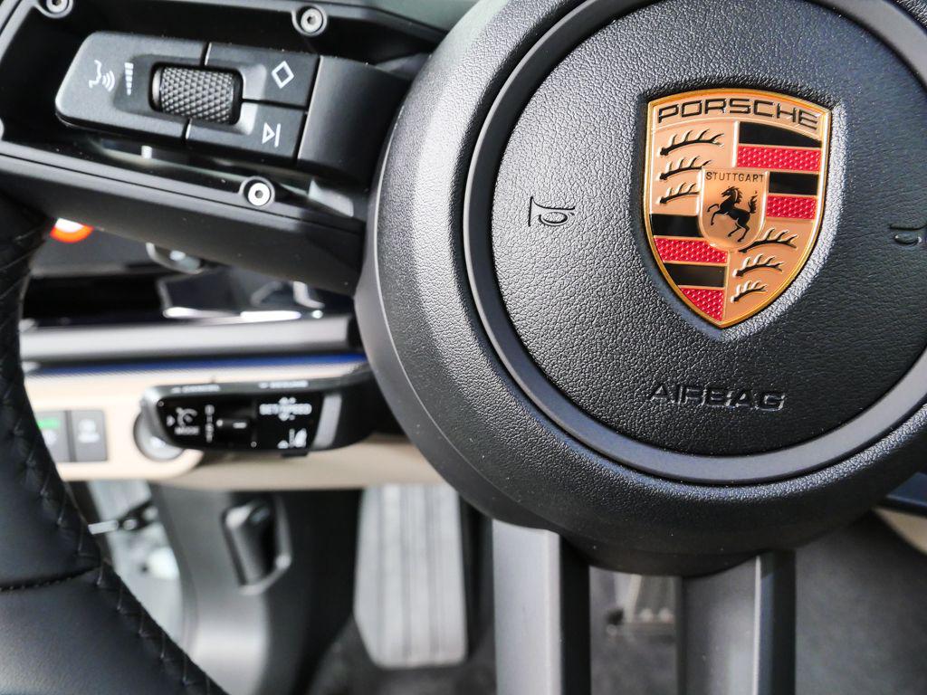 2026 Porsche PANAMERA 4 — фото 10
