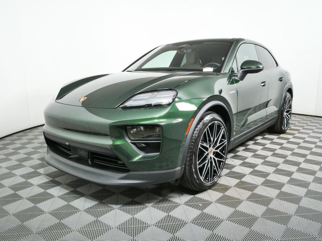 New 2026 Porsche Macan Macan Electric