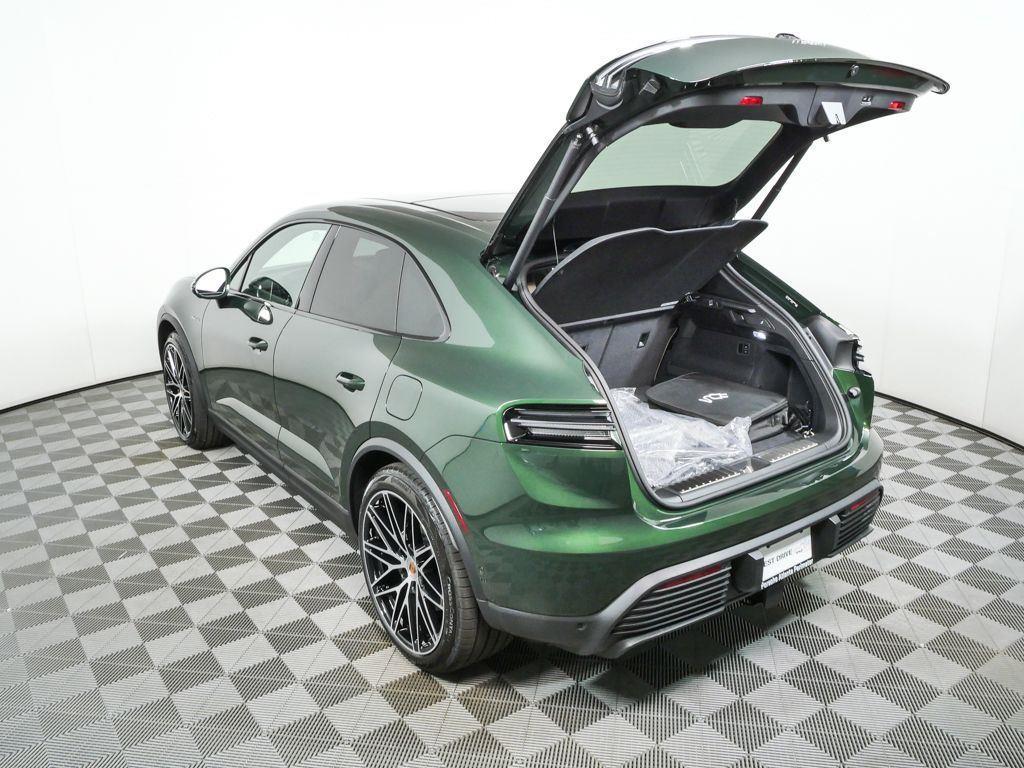 صورة مصغرة 32 لـ 2026 Porsche MACAN MACAN ELECTRIC