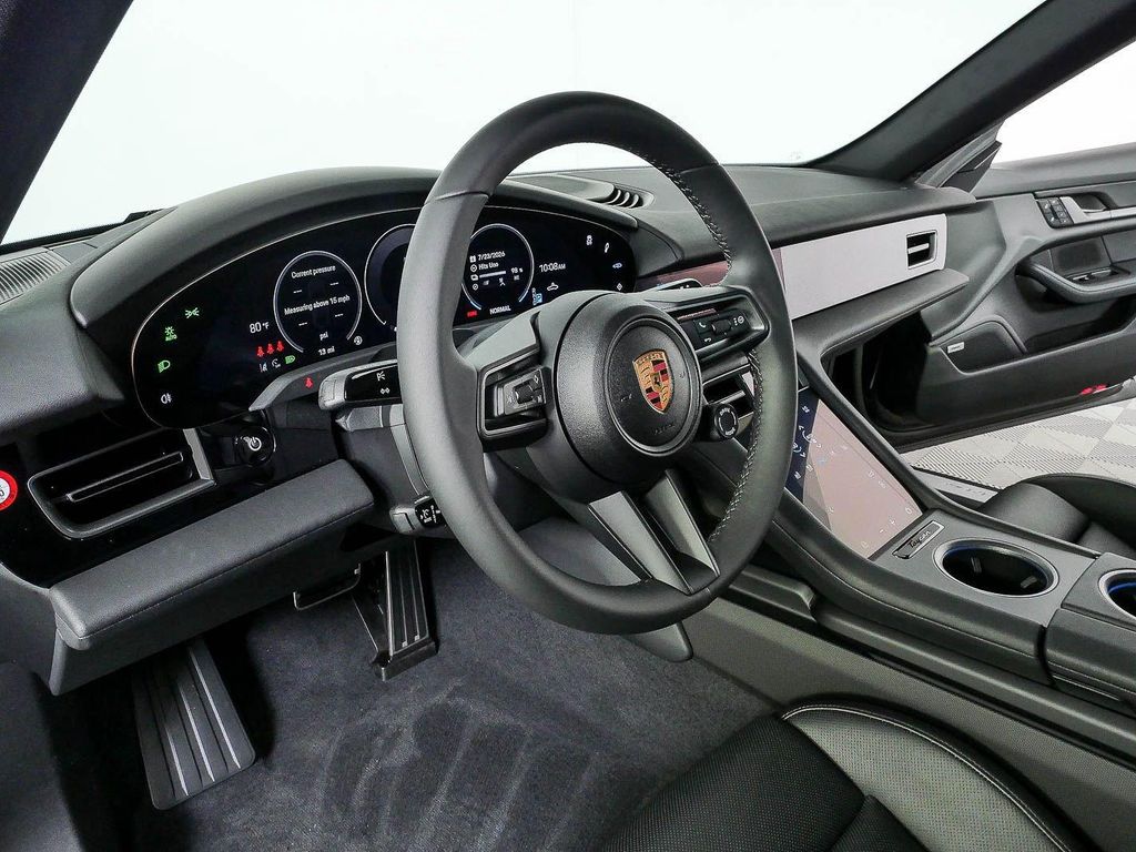 2026 Porsche TAYCAN 4 缩略图 4