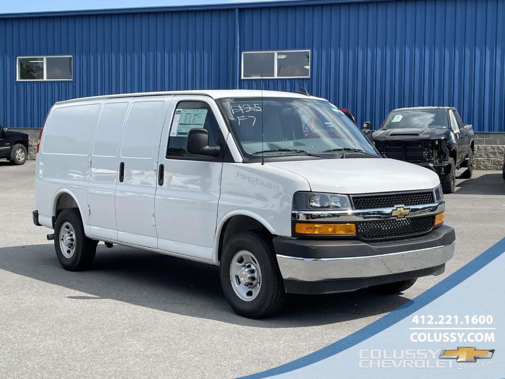 New 2025 Chevrolet Express 2500 Work Van