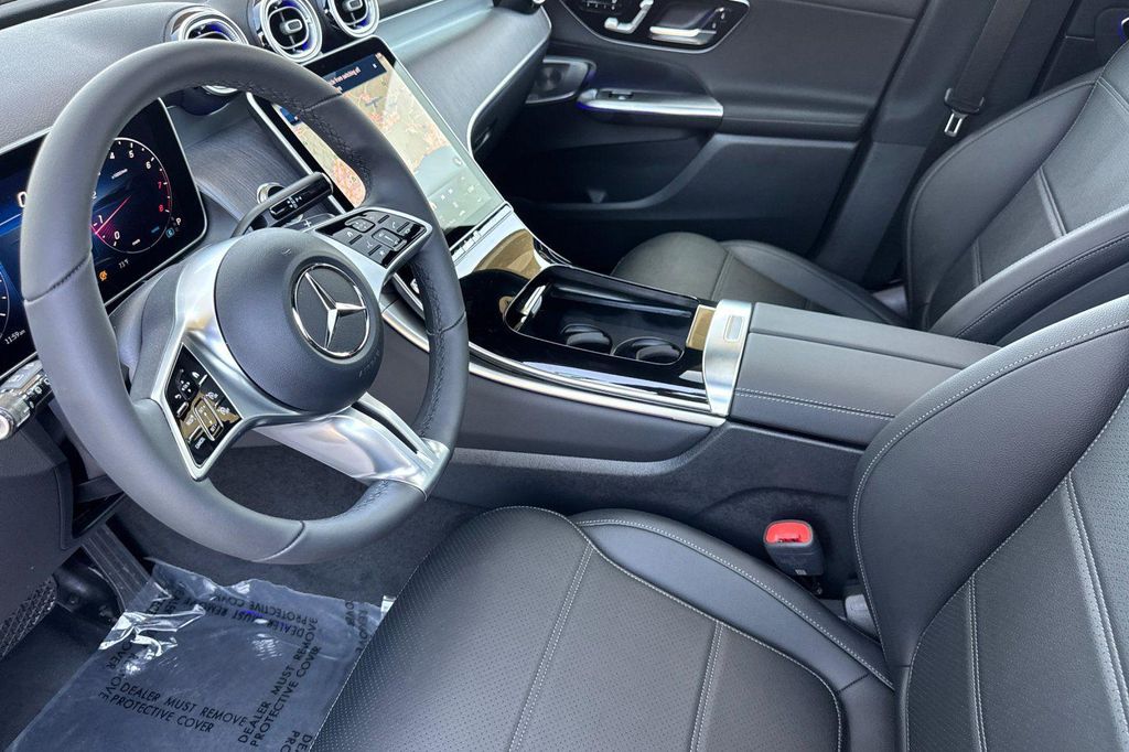 MERCEDES-BENZ GLC - 10