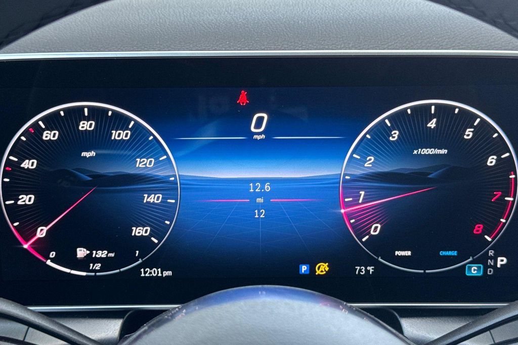 MERCEDES-BENZ GLC - 7