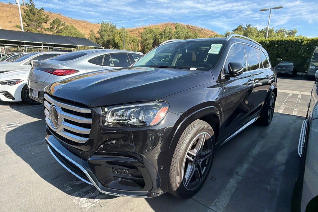 MERCEDES-BENZ GLS - 1