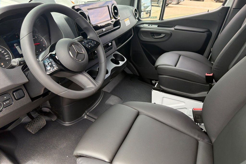 صورة مصغرة 9 لـ 2026 Mercedes-BENZ OTHERS