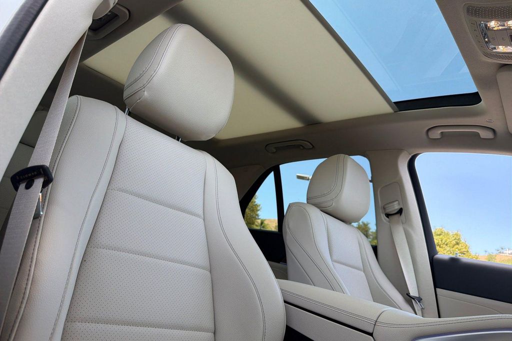 2026 Mercedes-BENZ GLE 照片 3