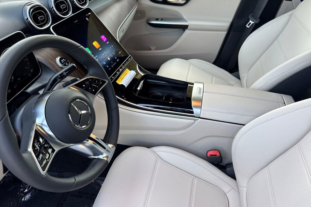 MERCEDES-BENZ GLC - 9