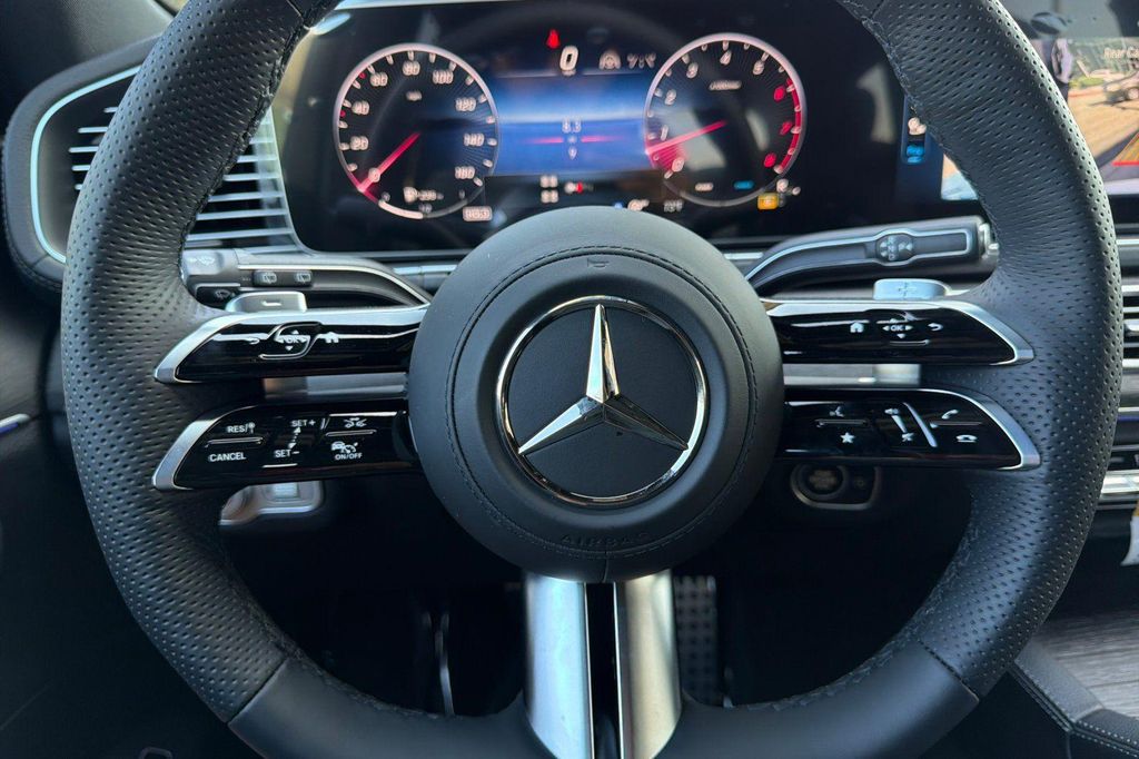 صورة مصغرة 25 لـ 2026 Mercedes-BENZ GLS