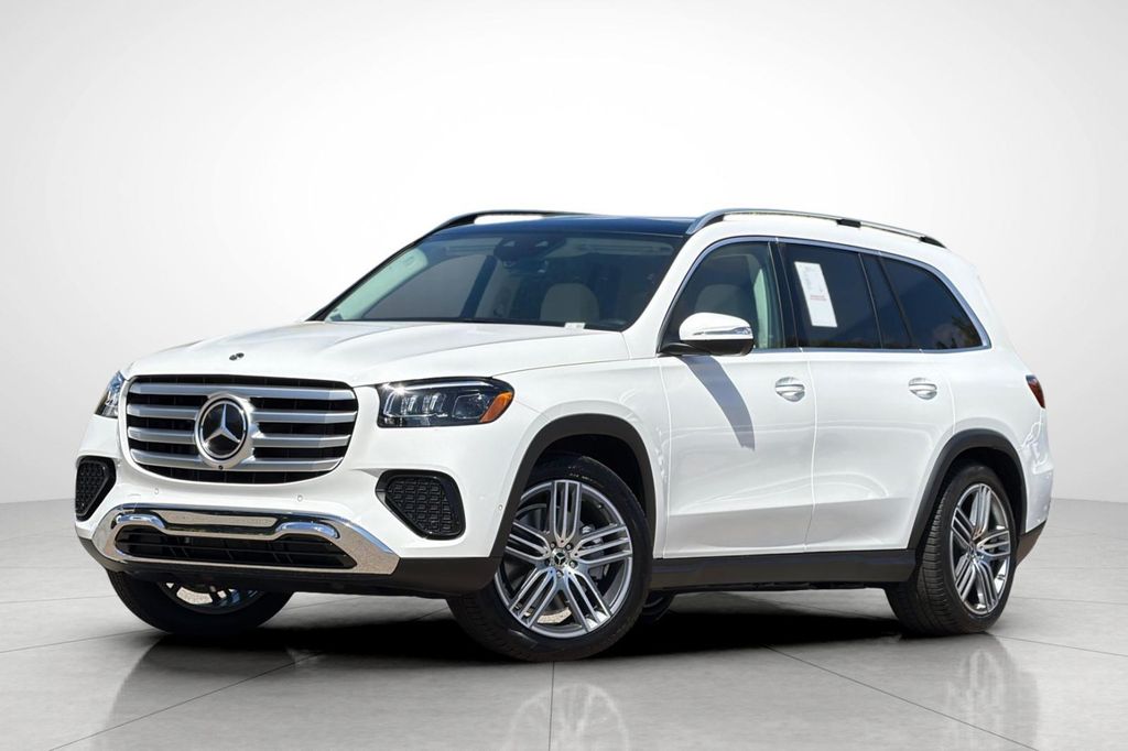 2026 Mercedes-BENZ GLS — фото 1