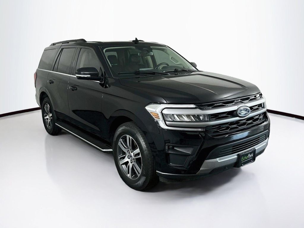 صورة 1 لـ 2022 FORD EXPEDITION XLT