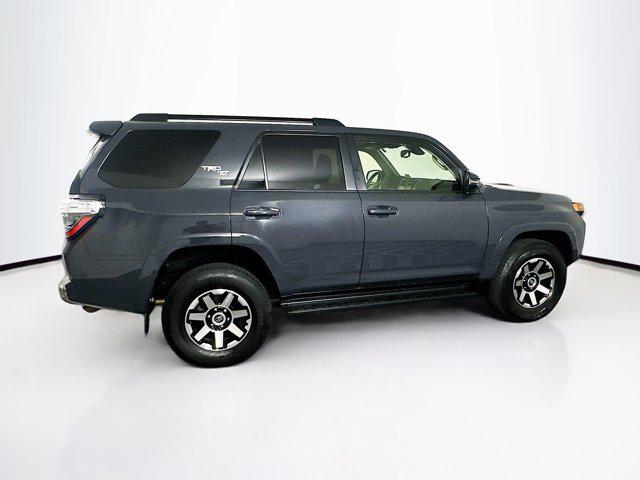TOYOTA 4RUNNER - 8