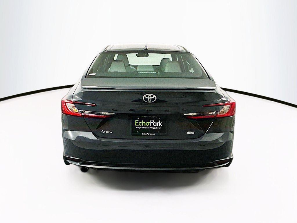 2026 TOYOTA CAMRY SE photo 6