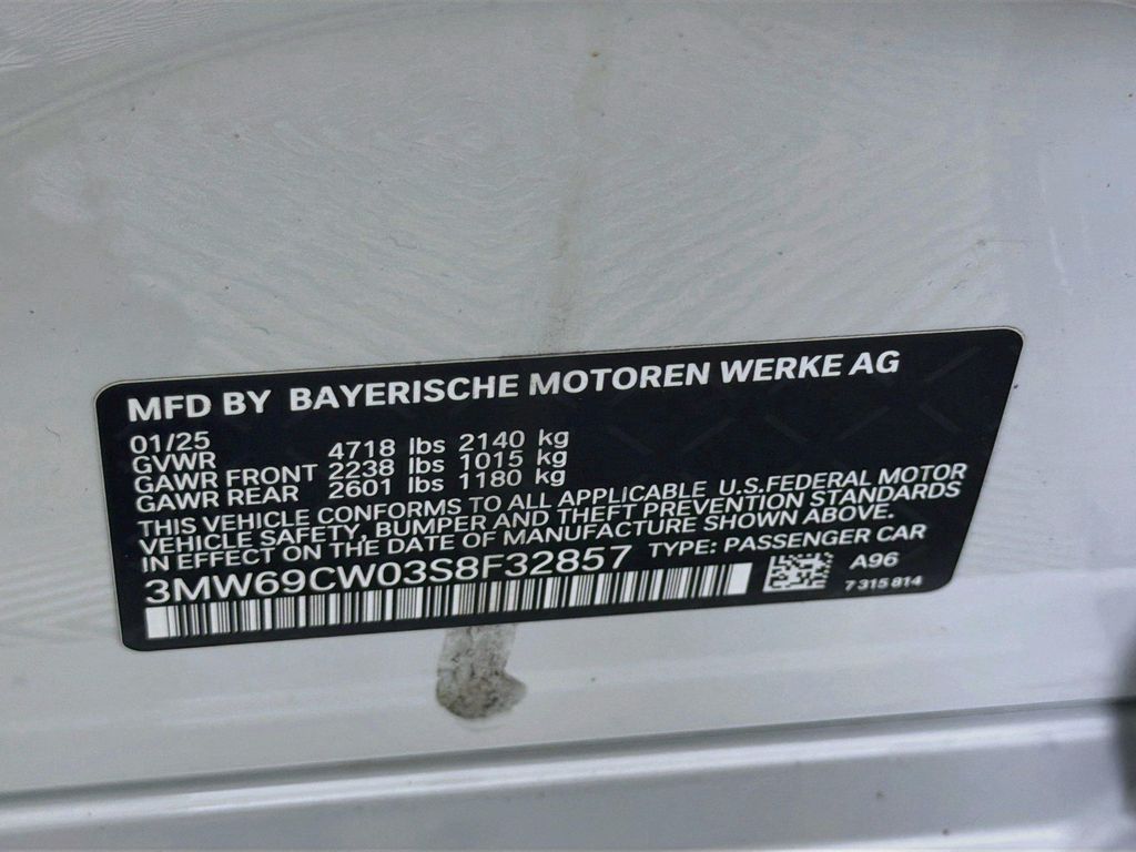 صورة 10 لـ 2025 BMW 330 330I