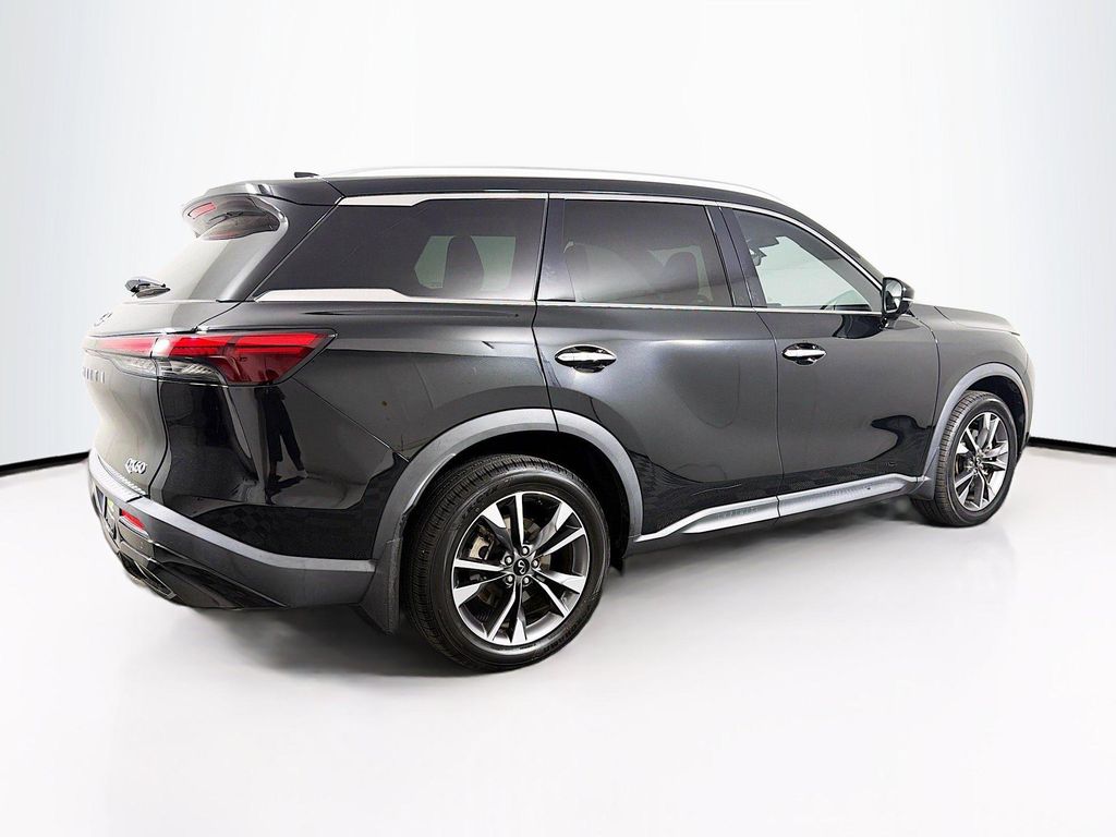صورة 7 لـ 2023 Infiniti QX60 LUXE