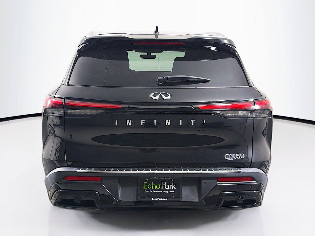 صورة 6 لـ 2023 Infiniti QX60 LUXE