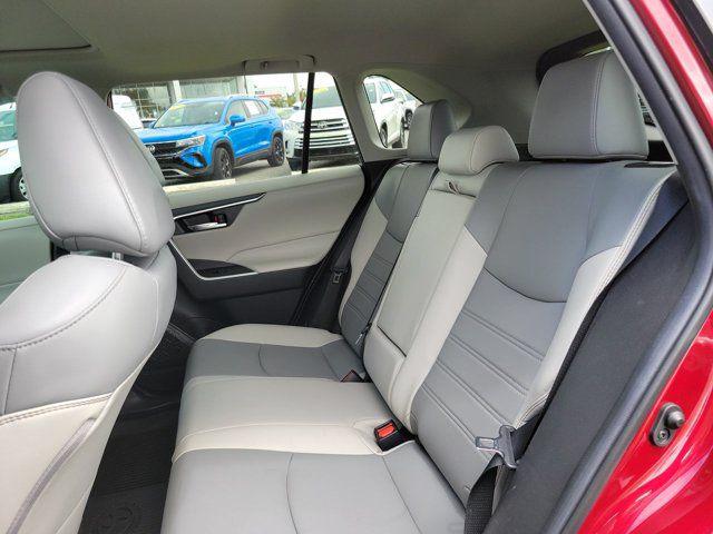 صورة 14 لـ 2022 Toyota RAV4 HYBRID XLE PREMIUM