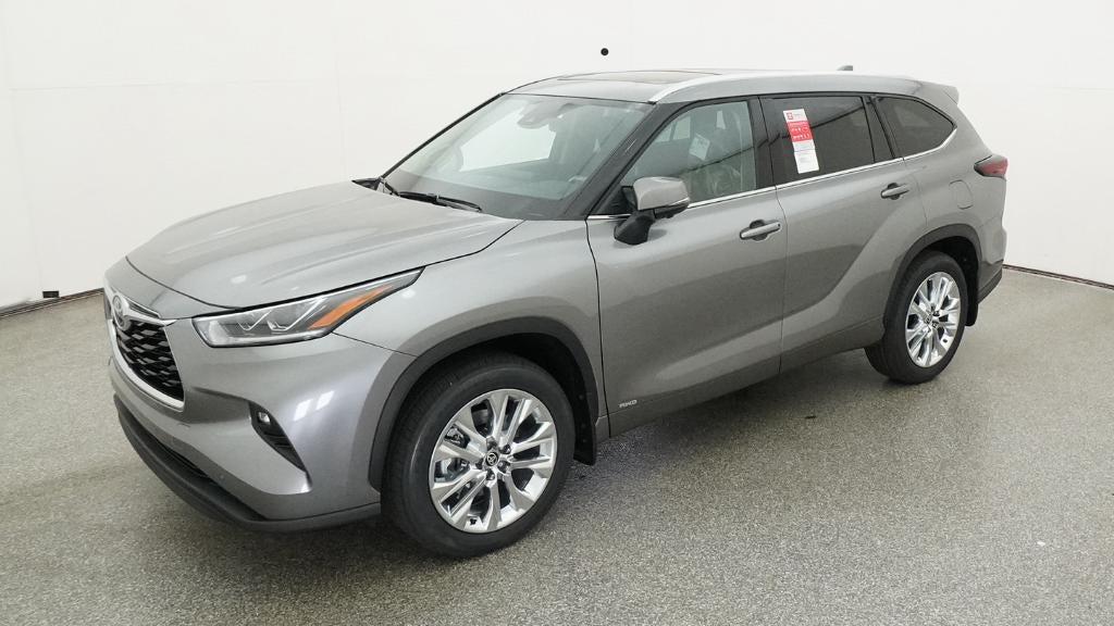 New 2026 Toyota Highlander Hybrid Limited