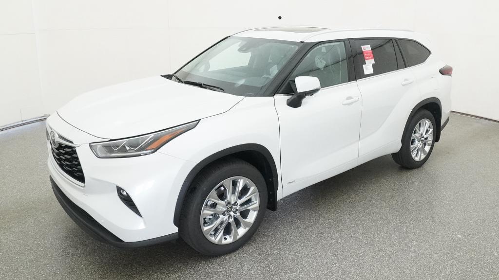 New 2026 Toyota Highlander Hybrid Limited