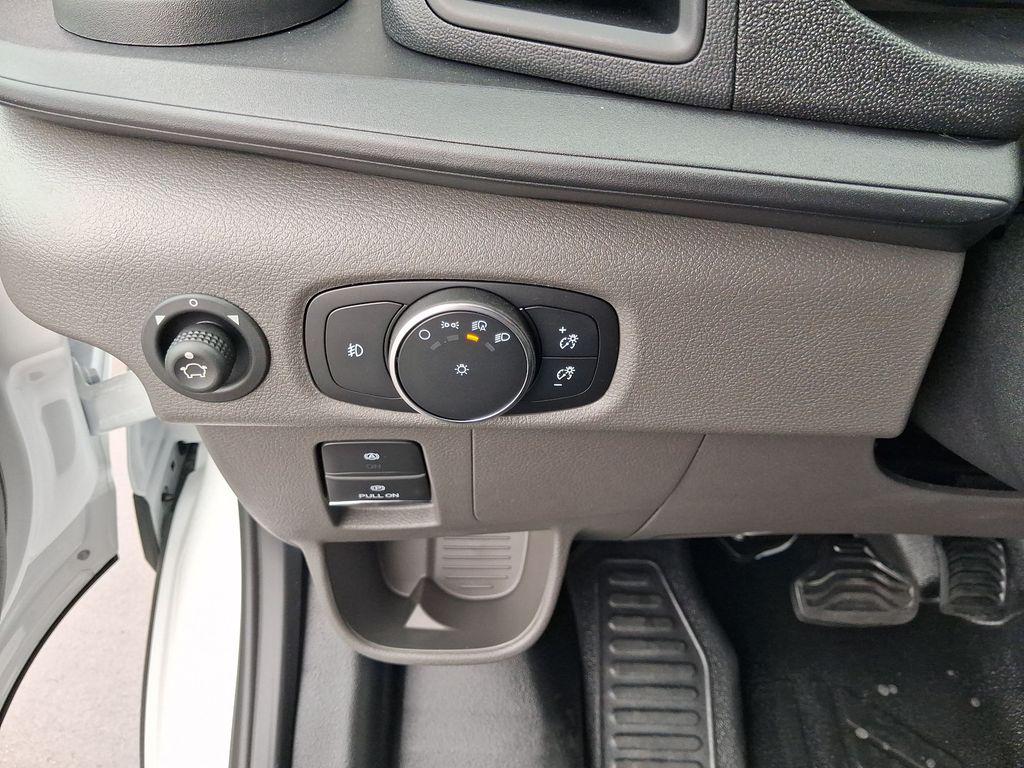 صورة مصغرة 13 لـ 2026 FORD TRANSIT-250 BASE