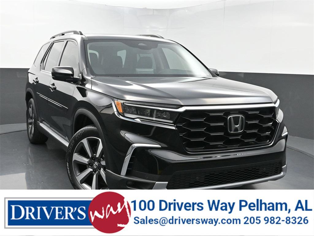Used 2024 Honda Pilot Touring 8-Passenger