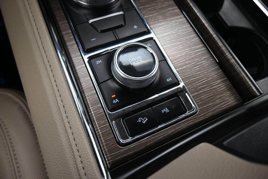 2023 FORD EXPEDITION LIMITED — миниатюра 17