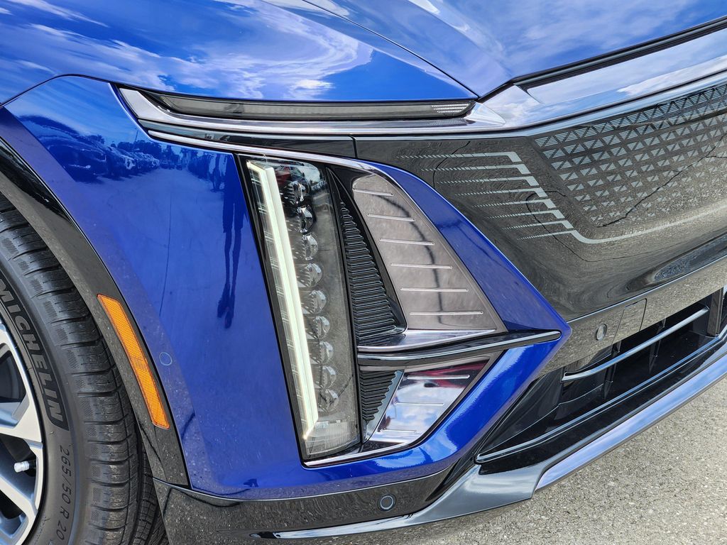صورة 9 لـ 2025 Cadillac LYRIQ SPORT