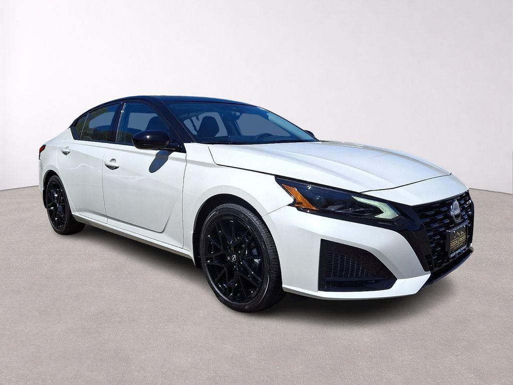 New 2026 Nissan Altima 2.5 SR