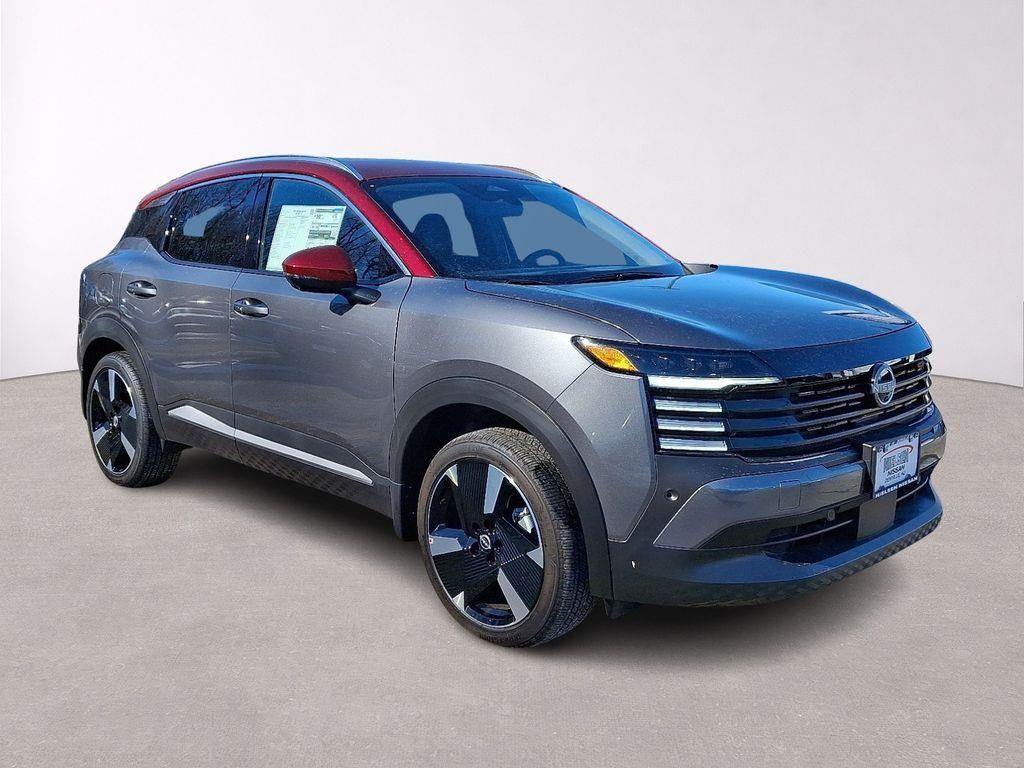 New 2025 Nissan Kicks SR