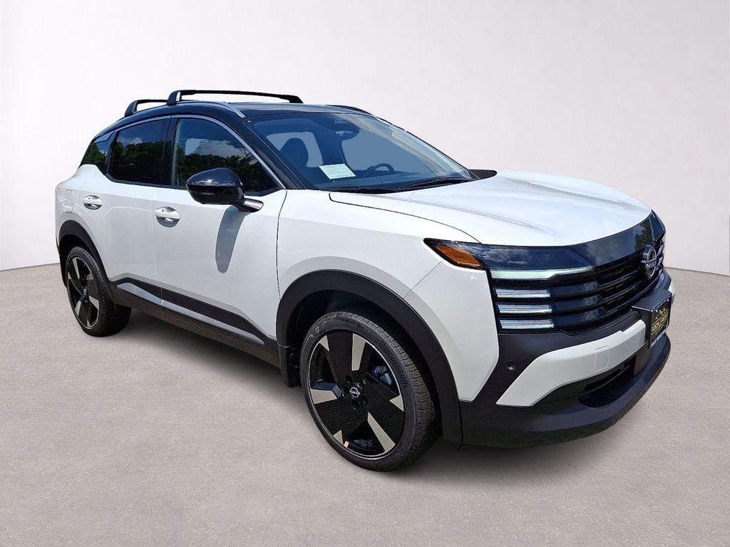 New 2026 Nissan Kicks SR