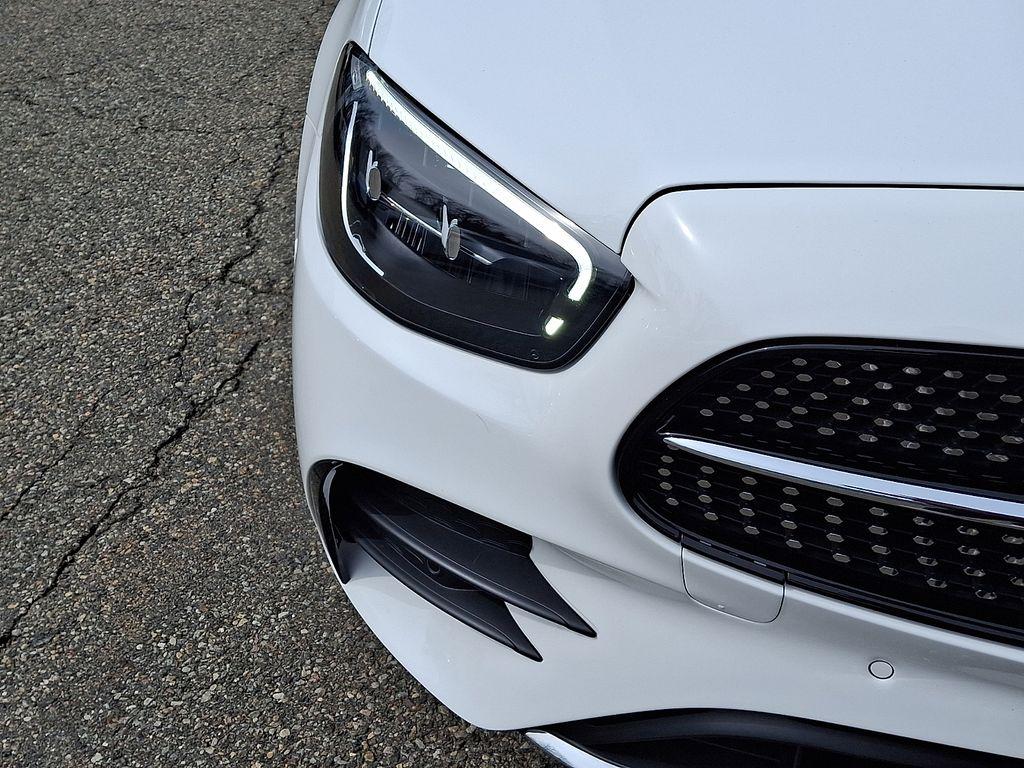 MERCEDES-BENZ E-CLASS - 10