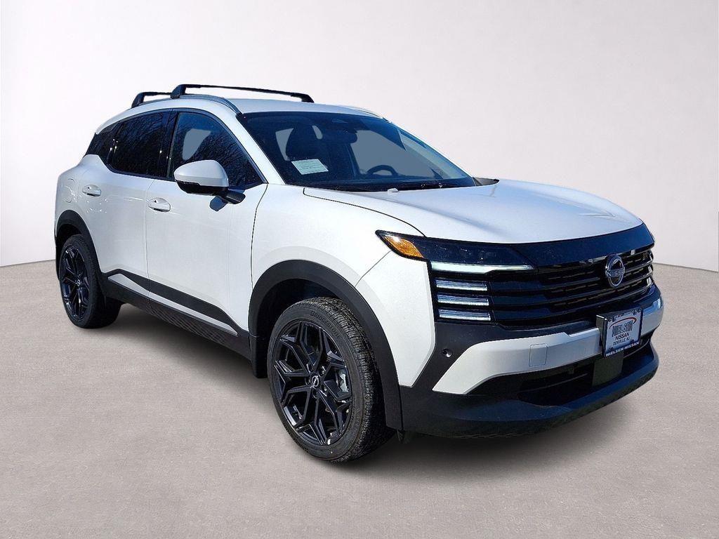 New 2025 Nissan Kicks SR