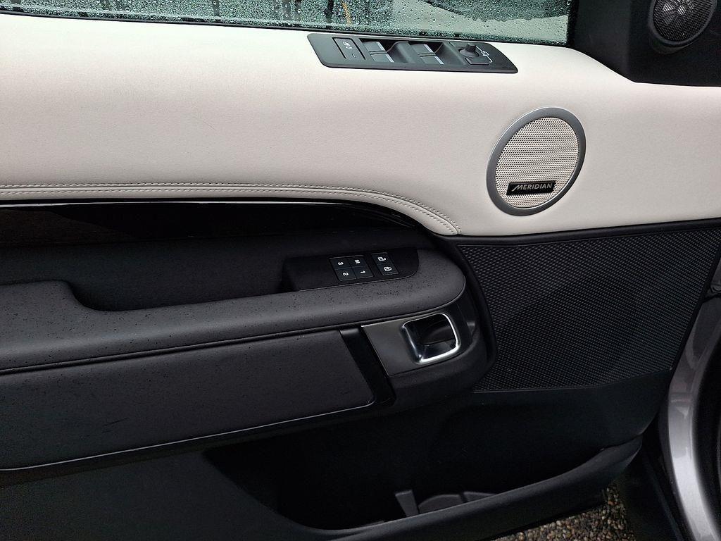 2025 LAND Rover DISCOVERY P300 S 缩略图 16
