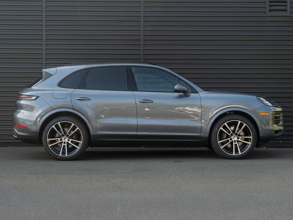 PORSCHE CAYENNE - 9