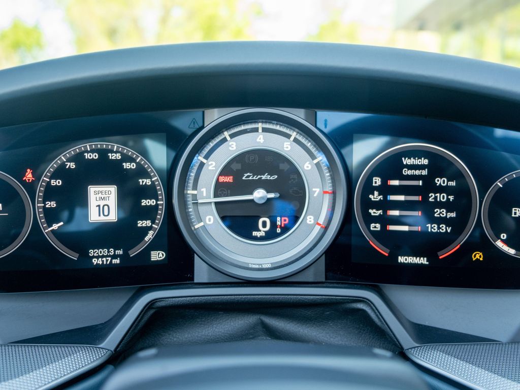 2022 Porsche 911 TURBO — миниатюра 32