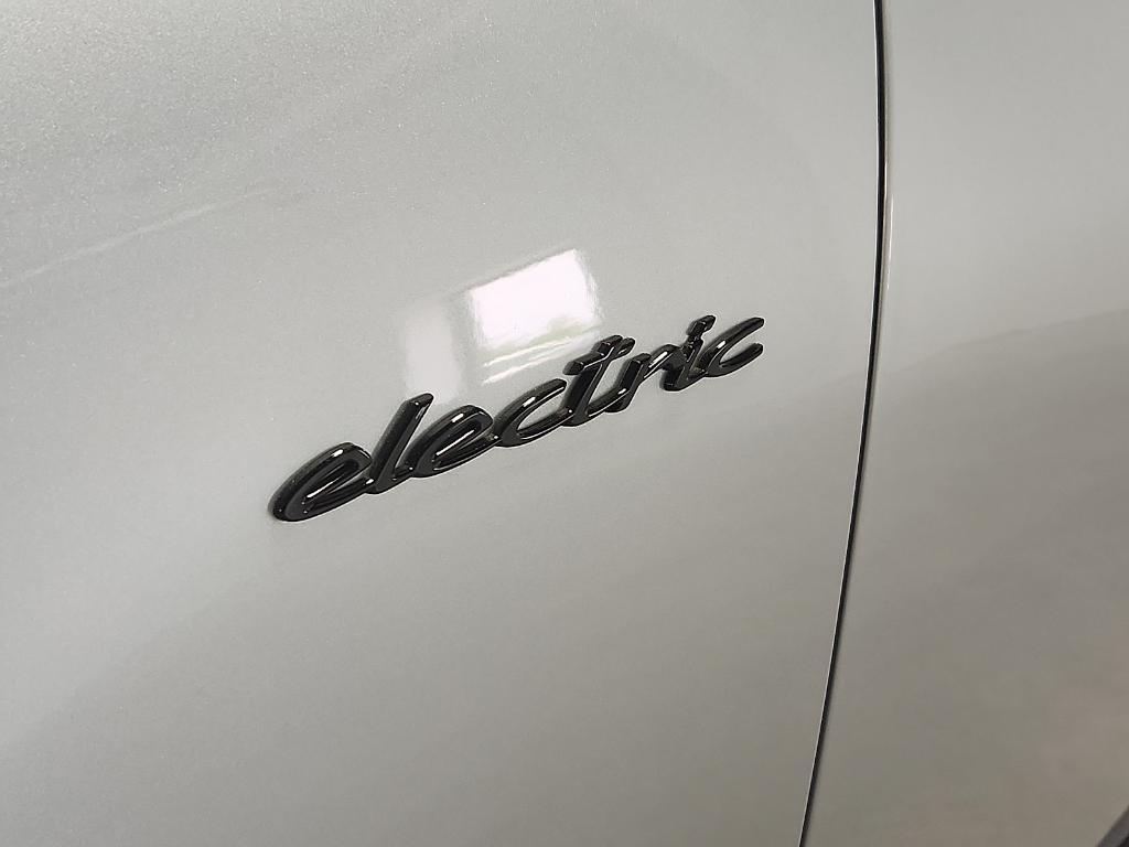 2026 Porsche MACAN 4 — миниатюра 28