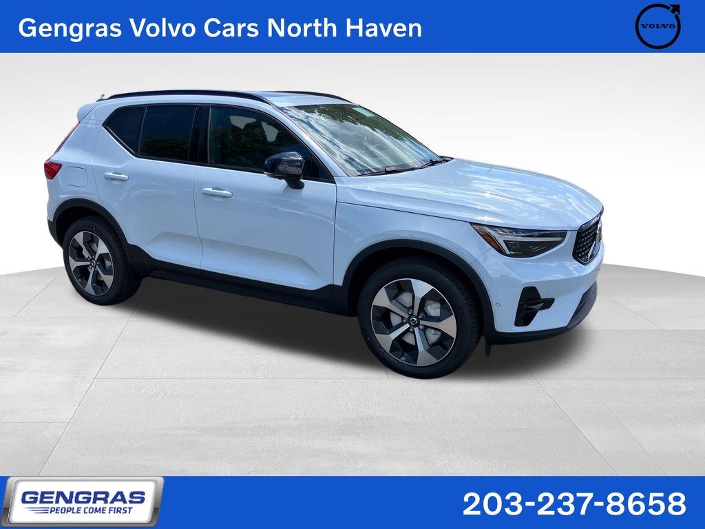 New 2026 Volvo XC40 B5 Plus