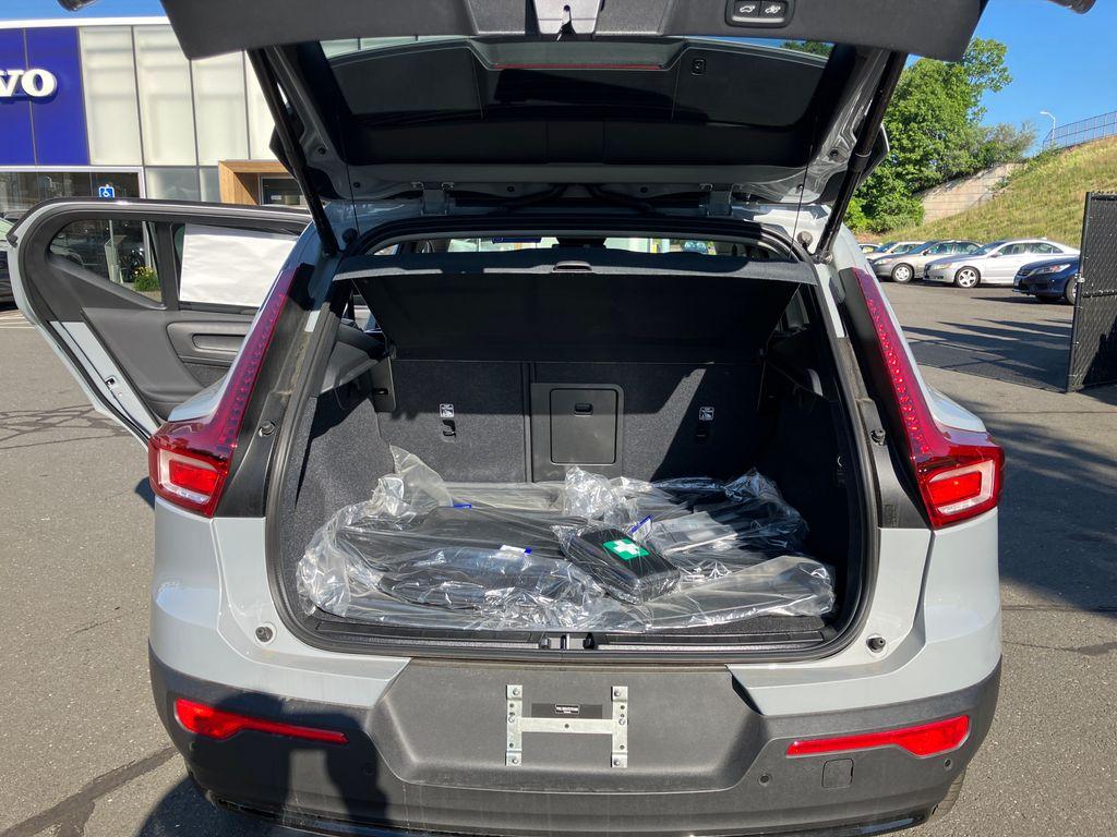 2026 Volvo XC40 B5 PLUS 缩略图 24