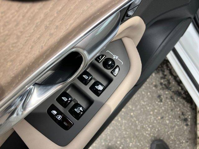 2026 Volvo XC90 B6 PLUS 7-SEATER 缩略图 11