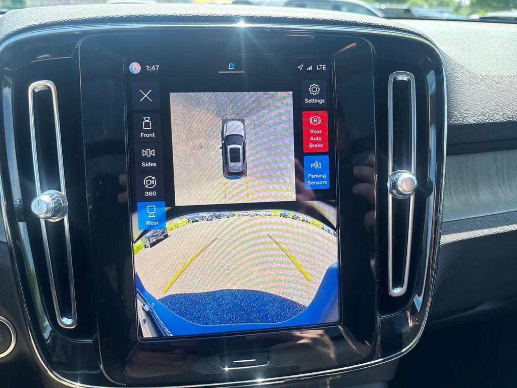 صورة مصغرة 22 لـ 2024 Volvo XC40 B5 PLUS DARK THEME
