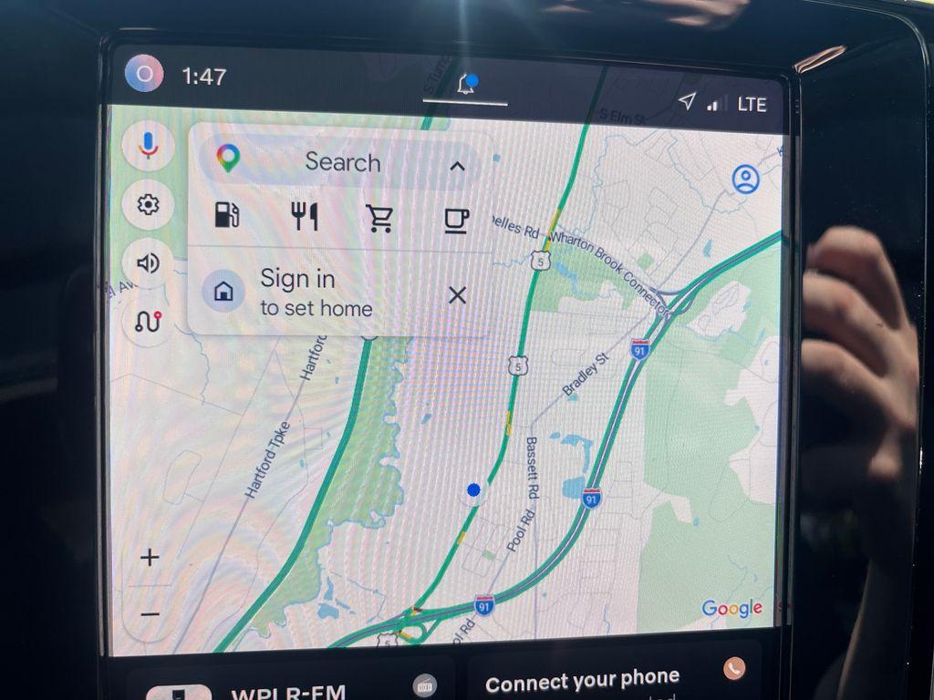 صورة مصغرة 21 لـ 2024 Volvo XC40 B5 PLUS DARK THEME