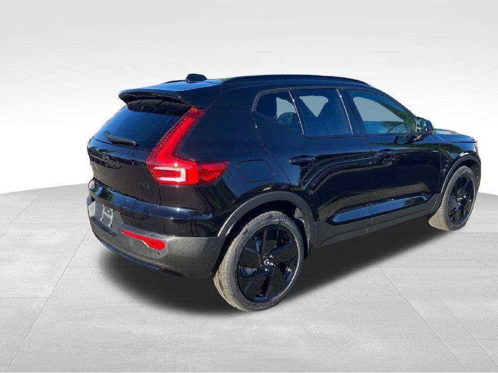 صورة مصغرة 8 لـ 2026 Volvo XC40 B5 ULTRA BLACK EDITION