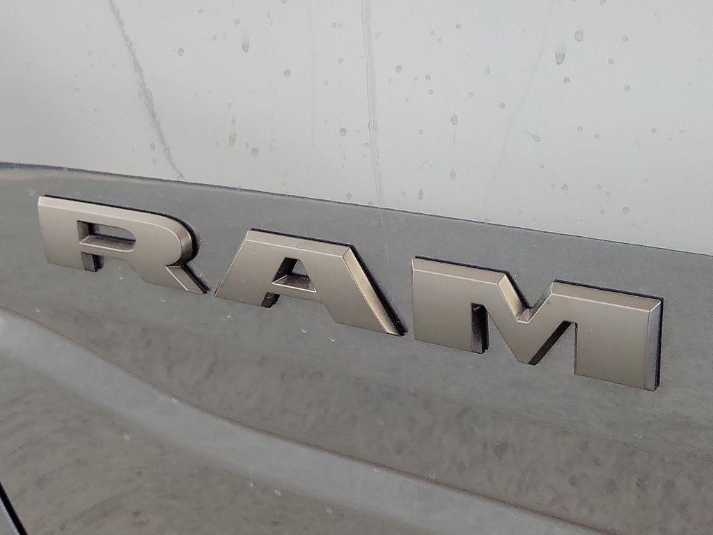 صورة 7 لـ 2026 RAM 1500 EXPRESS