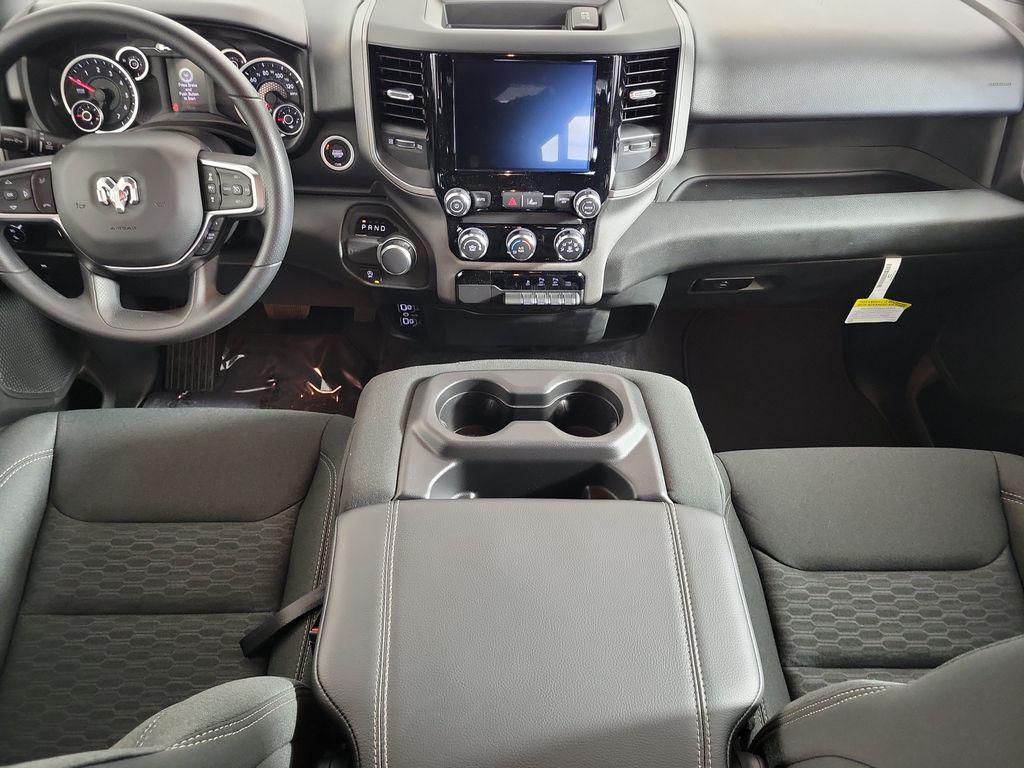 صورة مصغرة 14 لـ 2026 RAM 1500 EXPRESS