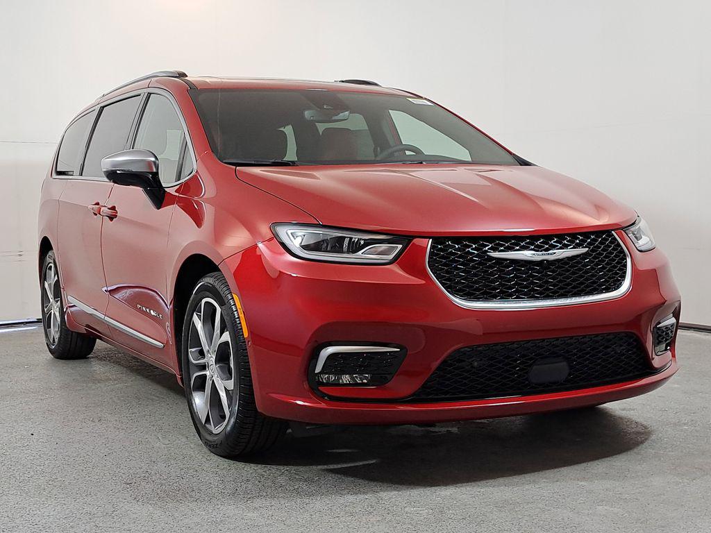 New 2026 Chrysler Pacifica L